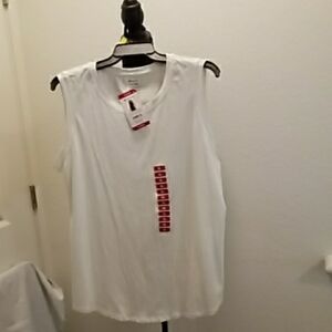 Classic White Sleeveless Tank Top